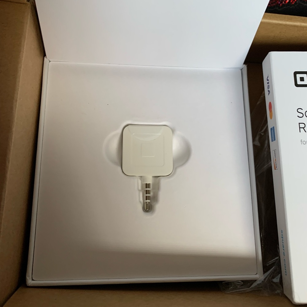 Square Reader for Magstripe, headset jack, NIB cell phone card reader,